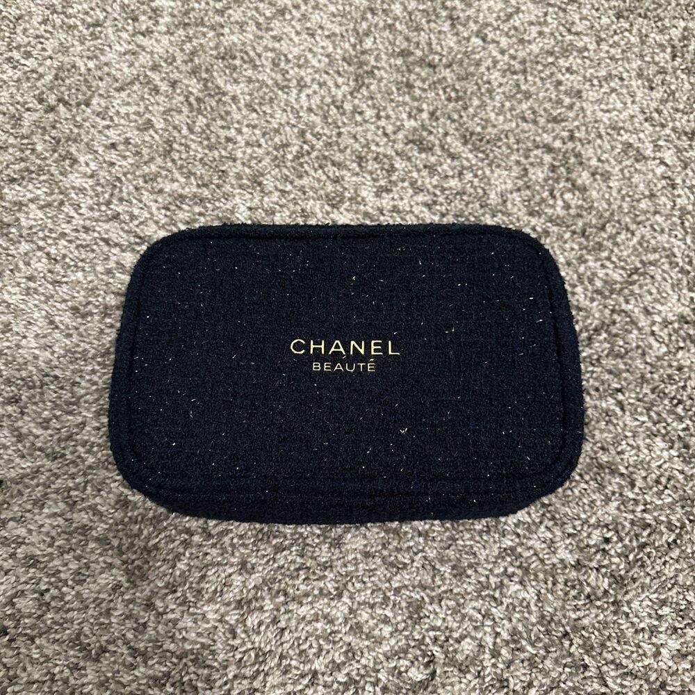CHANEL BEAUTE Beauty VIP GWP Gift 2025 Navy & Gold Cosmetic Bag Clutch Pouch